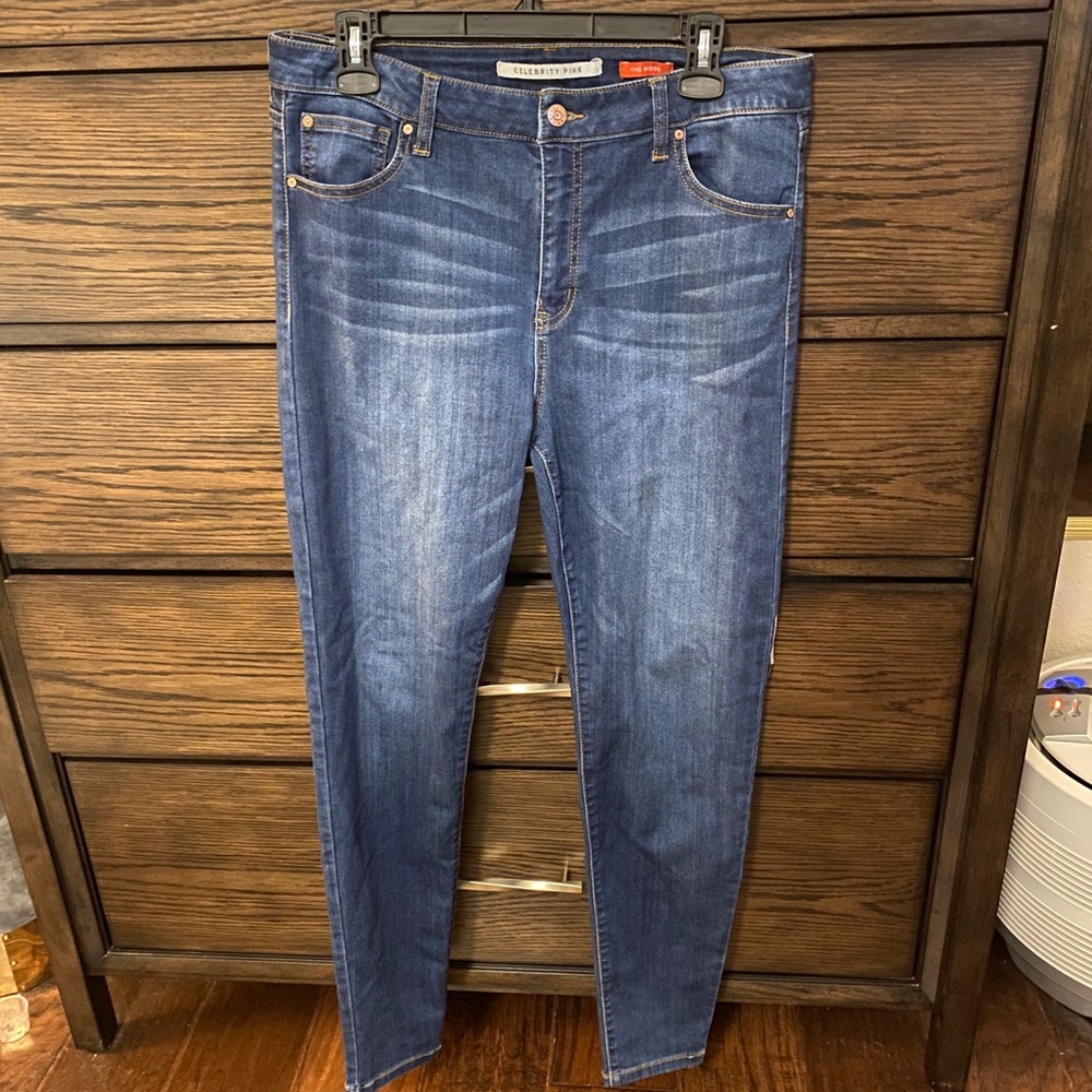 Celebrity Pink stretch Skinny Jeans